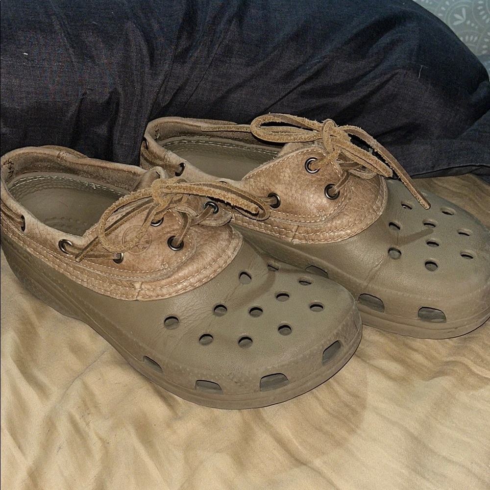 Crocs Islander Pit Crew boat shoes M7 W9